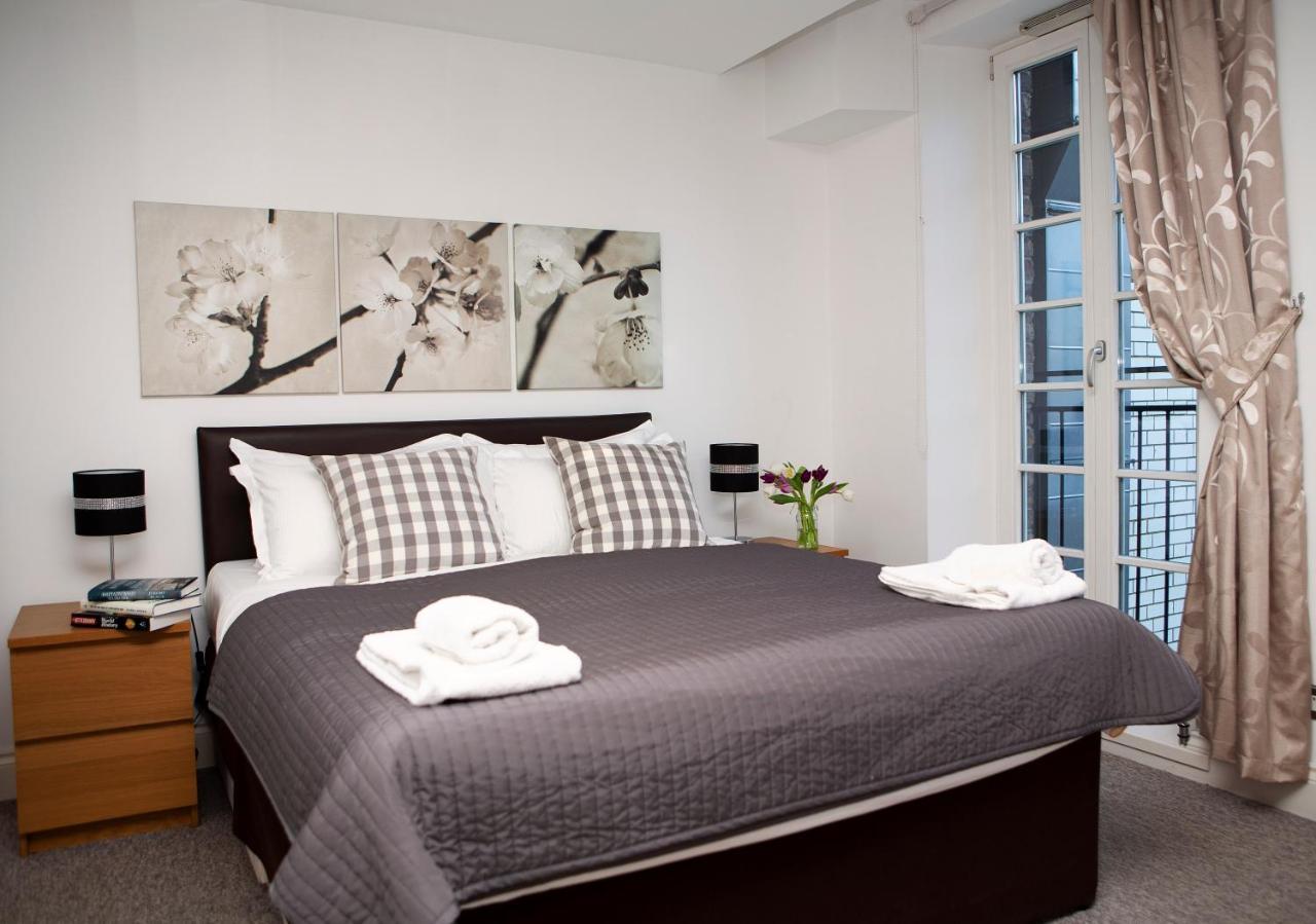 Apt 3, Trafalgar Sq Duplex, 3Rd & 4Th Floor By Indigo Flats London Exterior photo