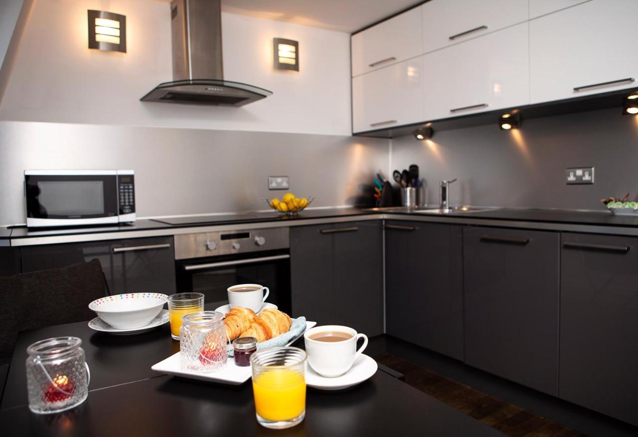 Apt 3, Trafalgar Sq Duplex, 3Rd & 4Th Floor By Indigo Flats London Exterior photo