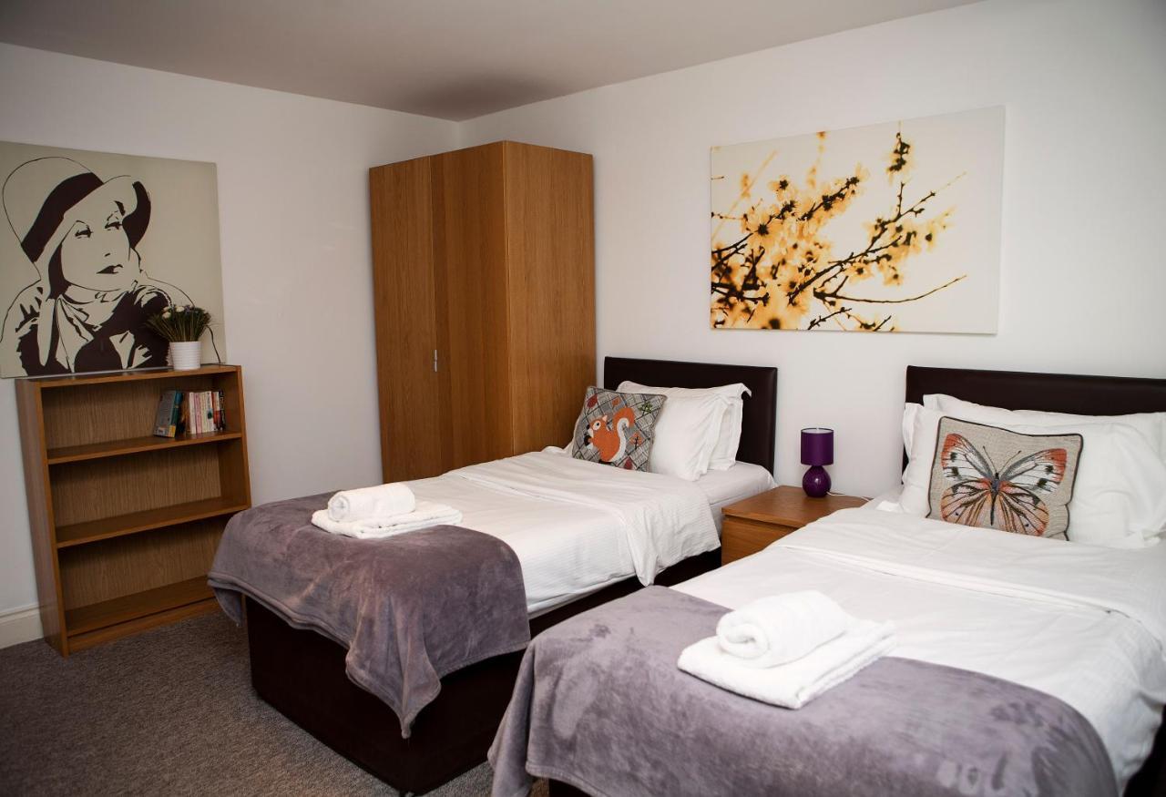 Apt 3, Trafalgar Sq Duplex, 3Rd & 4Th Floor By Indigo Flats London Exterior photo